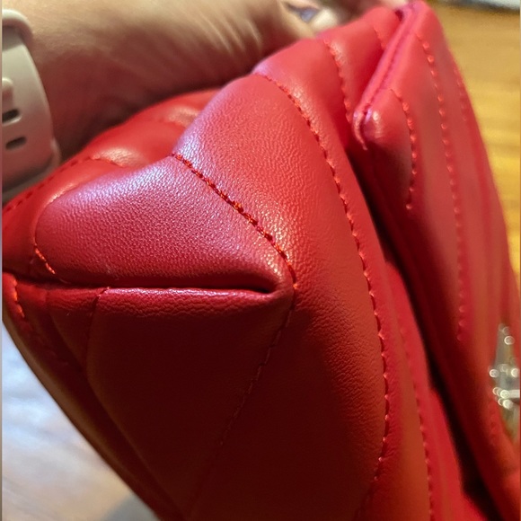 EUC Badgley Mischka Crossbody - Picture 3 of 13